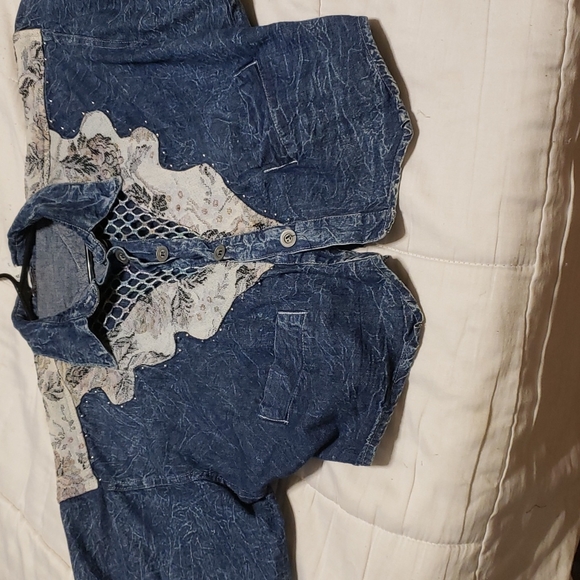 COPY - Ladies Jean Jacket - Picture 2 of 8